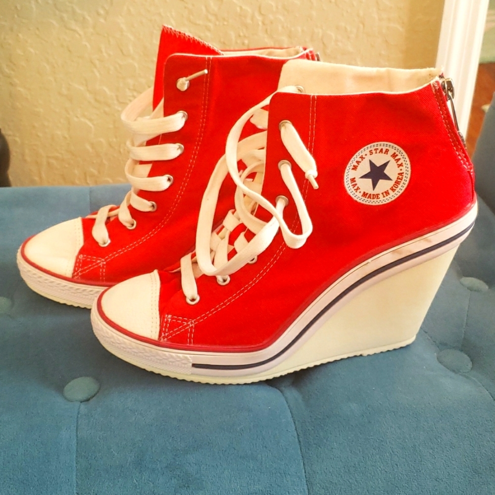 Maxstar Women's 8.5 Back Zipper Canvas High Wedge Heel